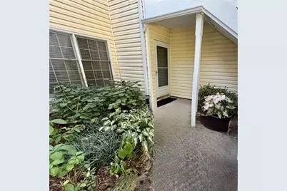 916 Cannon Gate Crossing, Marietta, GA 30064 - Photo 2