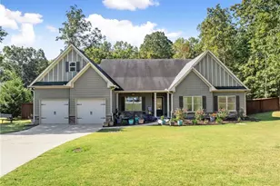 1557 Shadowstone Cir, Winder, GA 30680 - Photo 2