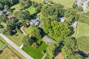 13890 Cowart Rd, Alpharetta, GA 30004 - Photo 6