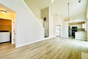 13447 Aventide Ln, Alpharetta, GA 30004 - Photo 2