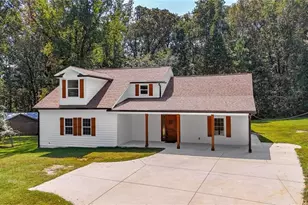 2794 Cleburne Pkwy, Powder Springs, GA 30127 - Photo 2