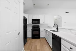 156 Cottage Club Dr, Locust Grove, GA 30248 - Photo 8