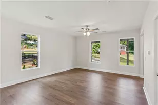 619 Elmwood St, Canton, GA 30114 - Photo 8