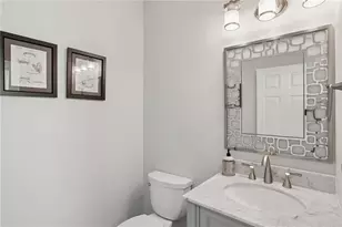 3334 Peachtree Rd NE, Atlanta, GA 30326 - Photo 20