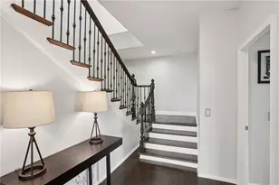 3334 Peachtree Rd NE, Atlanta, GA 30326 - Photo 24