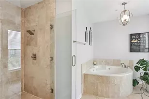 3334 Peachtree Rd NE, Atlanta, GA 30326 - Photo 20