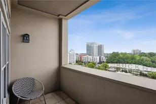 3334 Peachtree Rd NE, Atlanta, GA 30326 - Photo 12