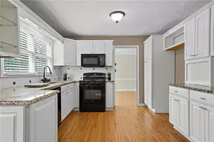 5241 Brasswood Dr, Stone Mountain, GA 30088 - Photo 14