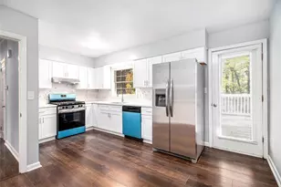 1399 Sagewood Cir, Stone Mountain, GA 30083 - Photo 10