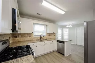 6201 Southport Dr S, Flowery Branch, GA 30542 - Photo 8