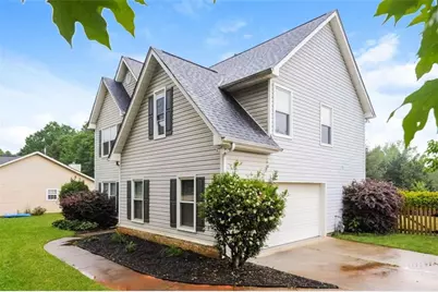 6201 Southport Drive S, Flowery Branch, GA 30542 - Photo 2