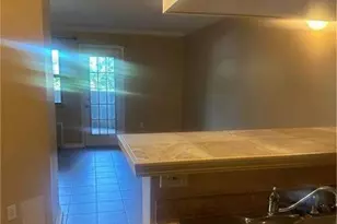 795 Hammond Dr, Atlanta, GA 30328 - Photo 16