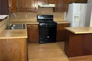 182 Iris Ct, Riverdale, GA 30274 - Photo 2