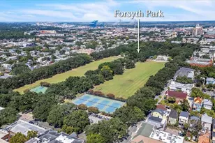 209 E Duffy St, Savannah, GA 31401 - Photo 4