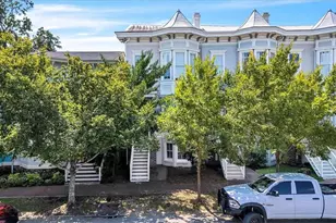 209 E Duffy St, Savannah, GA 31401 - Photo 2