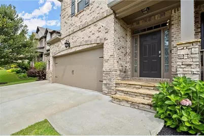 4316 Woodland Bank Boulevard, Buford, GA 30518 - Photo 4