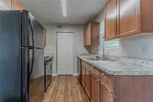 4821 Mainstreet Valley Trce, Stone Mountain, GA 30088 - Photo 4