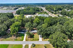 2393 Winshire Dr, Decatur, GA 30035 - Photo 36