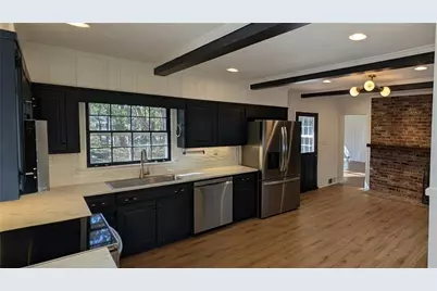 2360 Young Drive, Atlanta, GA 30337 - Photo 8