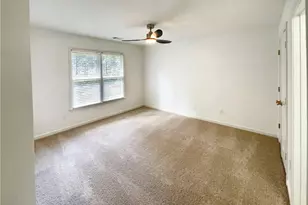 1900 Chattahoochee Run Dr, Suwanee, GA 30024 - Photo 34