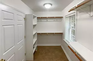 1900 Chattahoochee Run Dr, Suwanee, GA 30024 - Photo 42