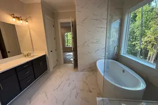 5648 Meadow View Dr, Jefferson, GA 30549 - Photo 16