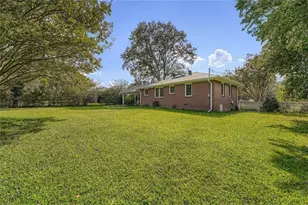 381 W Candler St, Winder, GA 30680 - Photo 26