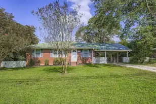 381 W Candler St, Winder, GA 30680 - Photo 2