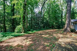 4305 Christine Ct, Decatur, GA 30035 - Photo 8