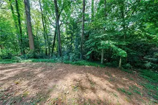 4305 Christine Ct, Decatur, GA 30035 - Photo 14