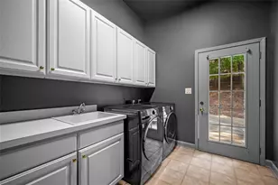 1670 Riverside Rd, Roswell, GA 30076 - Photo 44