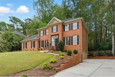 5786 Broxton Circle, Peachtree Corners, GA 30092 - Photo 2