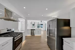 733 Pegg Rd SW, Atlanta, GA 30315 - Photo 14