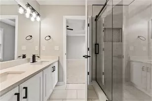 1784 Hollingsworth Blvd NW, Atlanta, GA 30318 - Photo 8