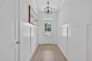 972 Homepark Circle, Buford, GA 30518 - Photo 2