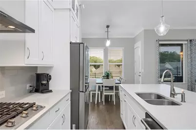 6956 River Rock Drive, Flowery Branch, GA 30542 - Photo 8