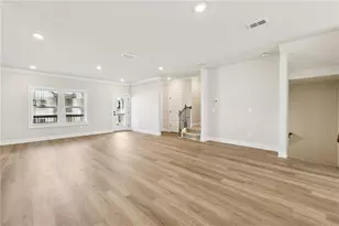 409 Elise Wy, Lawrenceville, GA 30045 - Photo 10