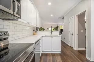 1228 Liberty Pkwy NW, Atlanta, GA 30318 - Photo 14