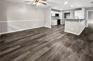 606 Mill Pond Dr, Smyrna, GA 30082 - Photo 2