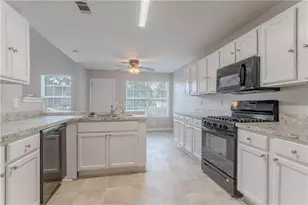 670 Burtons Cove, Hampton, GA 30228 - Photo 12