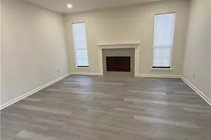 596 Windchase Ln, Stone Mountain, GA 30083 - Photo 2