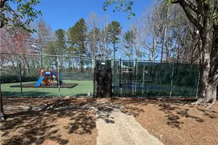 596 Windchase Ln, Stone Mountain, GA 30083 - Photo 20