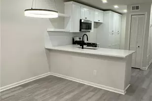 596 Windchase Ln, Stone Mountain, GA 30083 - Photo 6