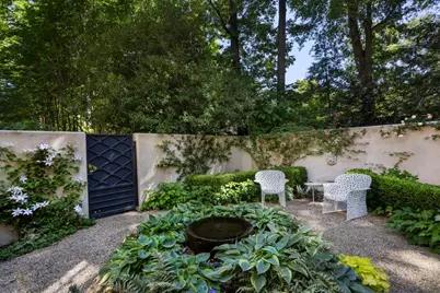 133 Blackland Road NW, Atlanta, GA 30342 - Photo 20