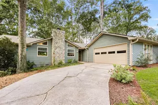 2076 Lake Ridge Terrace, Lawrenceville, GA 30043 - Photo 2