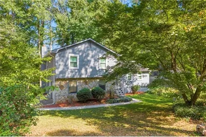 4907 Habersham Ridge SW, Lilburn, GA 30047 - Photo 2