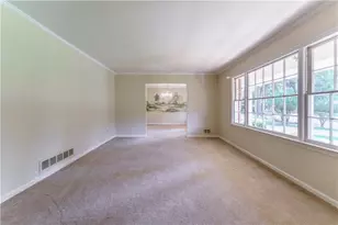 4526 Sims Ct, Tucker, GA 30084 - Photo 8