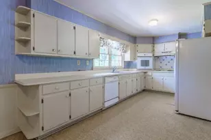 4526 Sims Ct, Tucker, GA 30084 - Photo 2