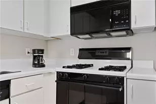 1277 Parkside Club Dr, Lawrenceville, GA 30044 - Photo 18