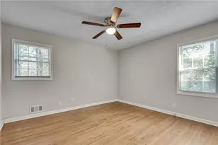 6278 Thornhedge Dr, Riverdale, GA 30296 - Photo 10